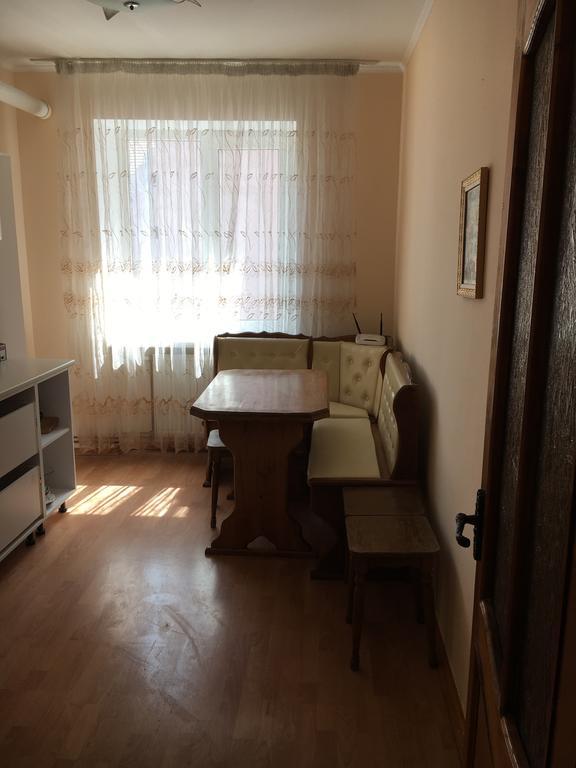 Galytska Apartment Ivano-Frankivsk Eksteriør billede